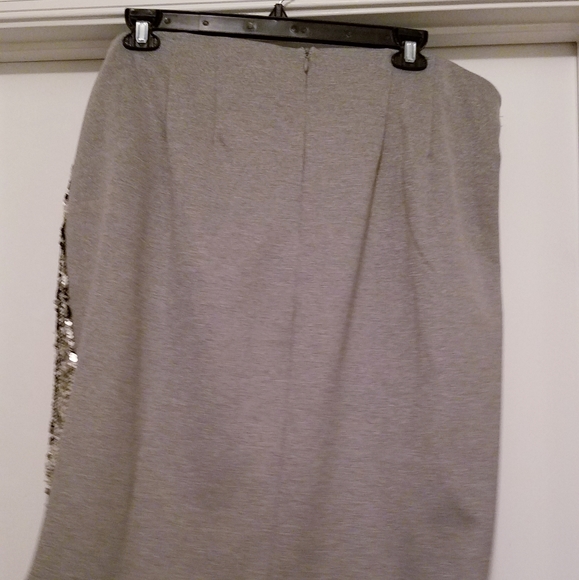 Sequin pencil skirt - Picture 2 of 3
